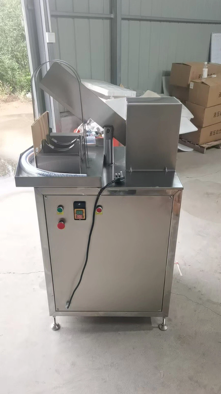 Coconut Half-cut Water Extractor high quality